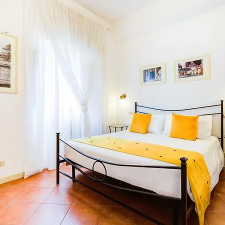 Al Centro Di Bed & Breakfast 4*