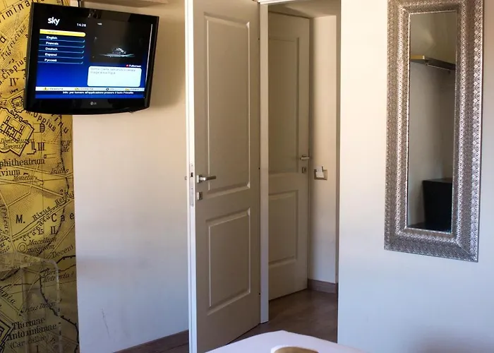 Al Centro Di 4* روما